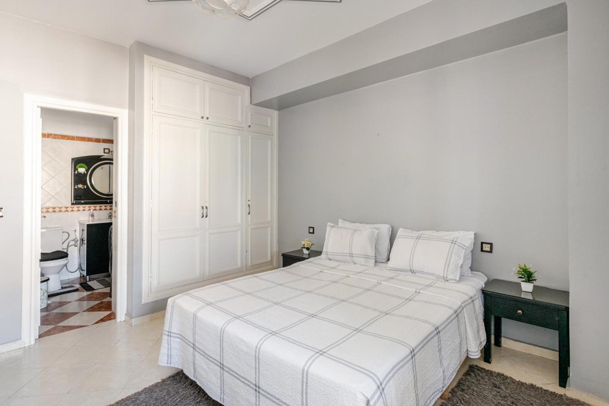 Oceanview Apartment With Stunning City View Tangeri Esterno foto